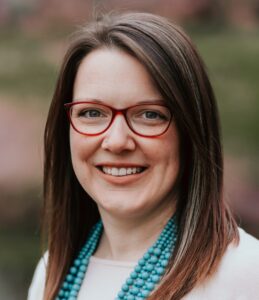 Headshot of Shannon Scully